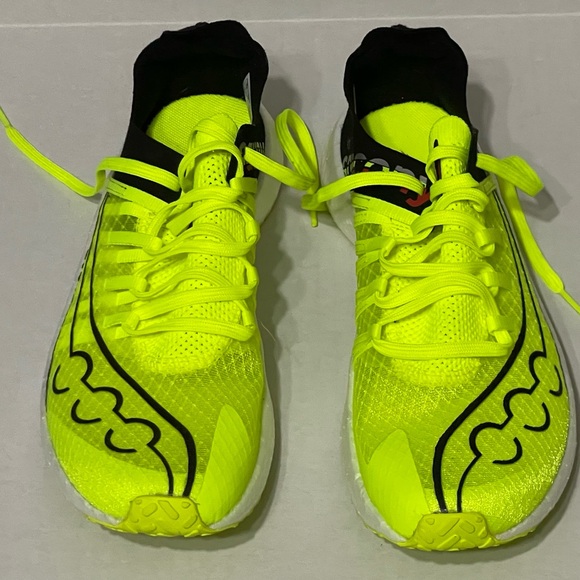 Saucony Sinister - Men’s 7 - Citron/Black - 0 miles - Picture 6 of 8